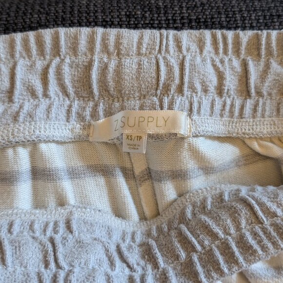 Z Supply Joggers — Super soft + comfy lounge wear - Picture 2 of 2